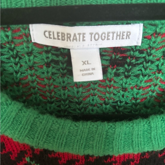 Coldwater Creek Festive Cat Sweater - Red and Green - Picture 3 of 4